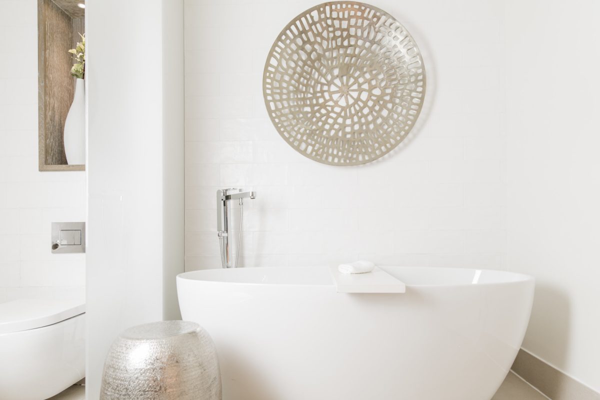 Dart Marina Deluxe Rooms with Large Luxury Bathrooms