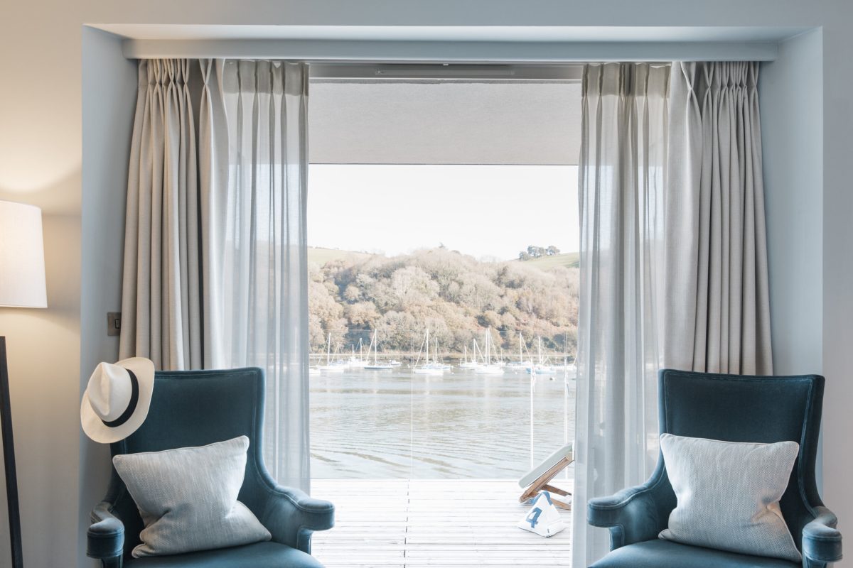 Dart Marina Deluxe Rooms with Panoramic River View